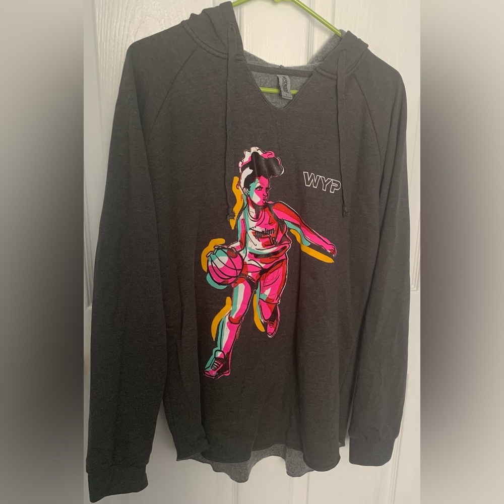 Colorful Pop Art Basketball Player Woman Basketballer Pullover Hoodie.